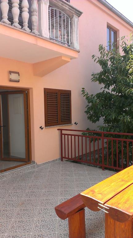 Apartments Hana Starigrad Paklenica Esterno foto